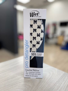 Wet Brush Bows on Bows Black Pro Detangler